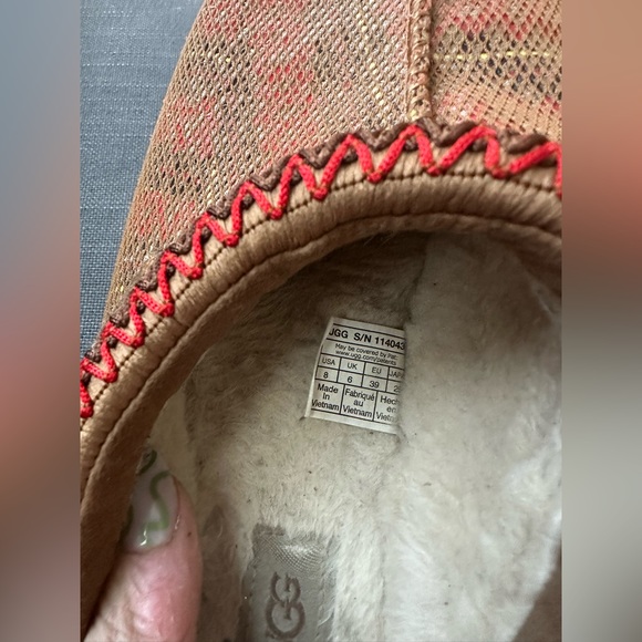 Ugg 1140430 - Tazz Maxi Tasman - Uptown Shoes - Picture 3 of 7